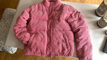 Warme winterjas Tommy Hilfiger maat 176 beschikbaar voor biedingen