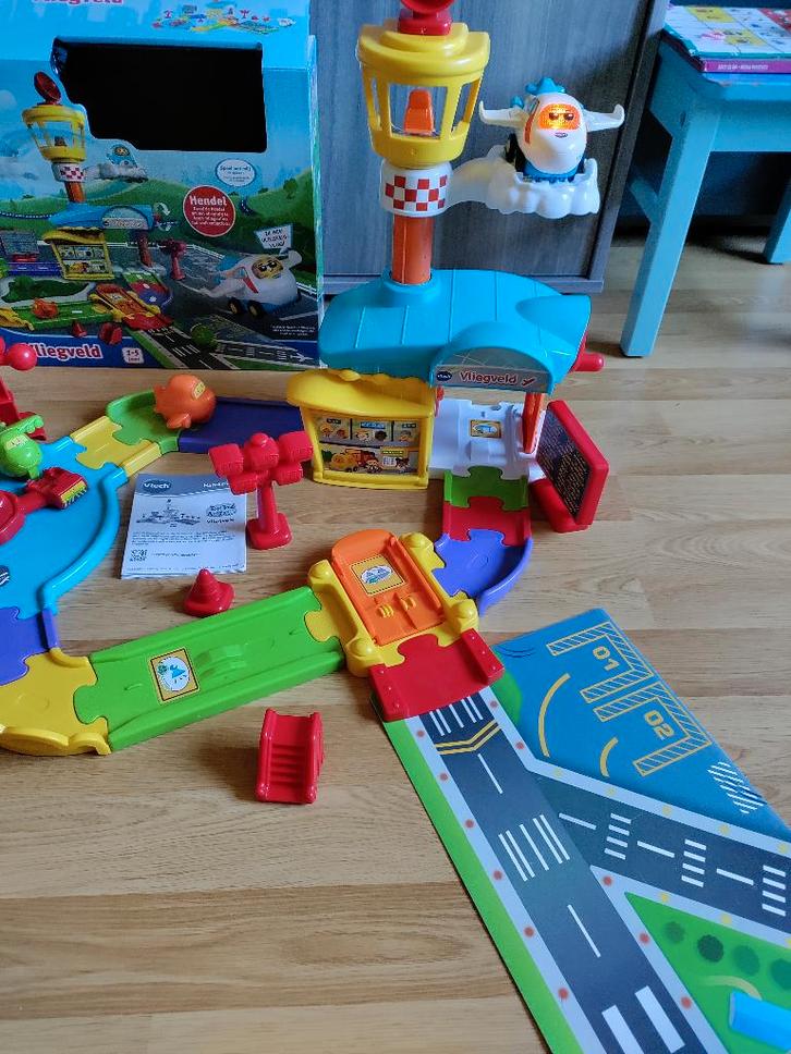 VTech Toet Toet Auto's Vliegveld, Kinderen en Baby's, Speelgoed | Vtech, Zo goed als nieuw, Ophalen