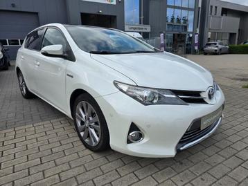Toyota Auris 1.8 Hybride Automaat 2013 Navi, Pano  beschikbaar voor biedingen