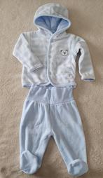 Ensemble velours bleu ciel et blanc - T56 - Baby Club - NEUF, Enfants & Bébés, Vêtements de bébé | Taille 56, Neuf, Garçon ou Fille