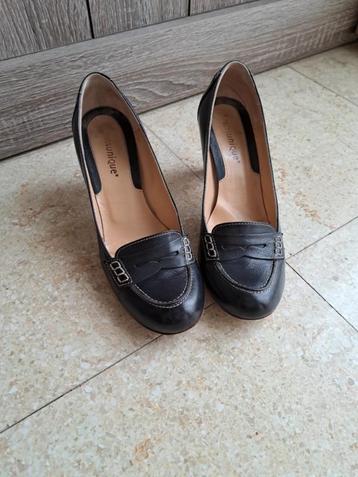 Sensunique donkerblauwe schoenen met hak - 38, Enlèvement ou Envoi, Chaussures à haut talons, Sensunique, Comme neuf