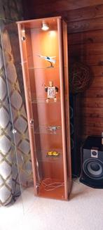 Vitrine étroite avec étagères en verre et éclairage, Avec porte(s), 25 à 50 cm, Autres essences de bois, Utilisé