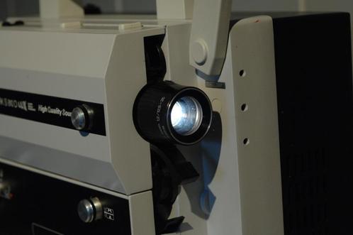 Eumig Mark S810-810D Lux HQS, Verzamelen, Foto-apparatuur en Filmapparatuur, Projector, Ophalen of Verzenden