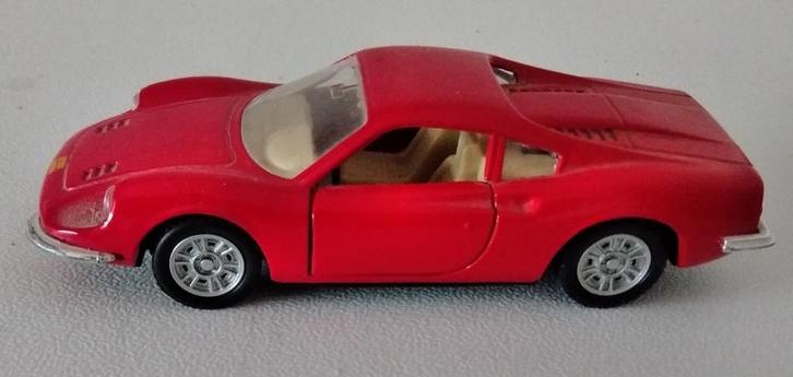 ferrari F40 / ferrari dino 245GT / ferrari 512TR (maisto), Hobby en Vrije tijd, Modelauto's | 1:43, Nieuw, Auto, Ophalen