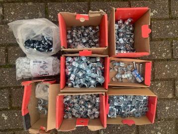 Montagestukken sanitair beschikbaar voor biedingen