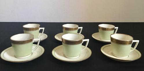 “ Royal “ Copenhagen Denmark - 6 kopjes met onderbord, Huis en Inrichting, Keuken | Servies, Zo goed als nieuw, Porselein, Verzenden