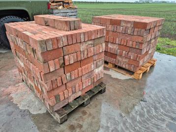 1300 metselstenen beschikbaar voor biedingen