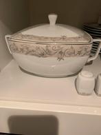 Porselein servies 12 personen, Ophalen, Porselein