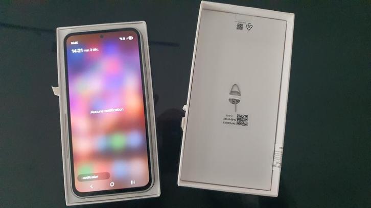 Samsung Galaxy A54 5G quasi neuf 128 gigas blanc, Télécoms, Téléphonie mobile | Samsung, Comme neuf, Blanc, Enlèvement