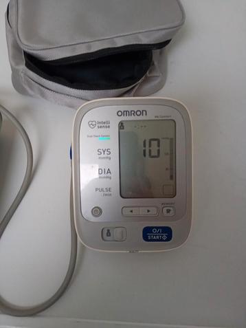 Omron bloeddrukmeter als nieuw, zeer nauwkeurig beschikbaar voor biedingen