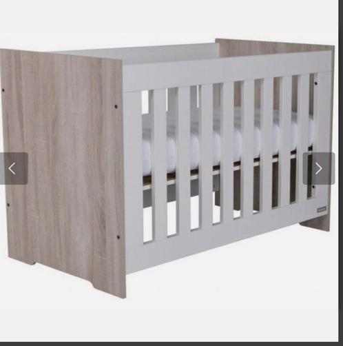 Bed + Commode!! ZELF OP TE HALEN!, Kinderen en Baby's, Kinderkamer | Bedden, Zo goed als nieuw, Matras, Ophalen