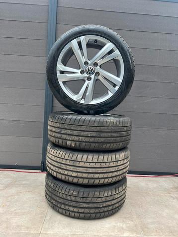 Volkswagen Golf 8 R Line Valencia 225 45 17 zomerwielen  beschikbaar voor biedingen