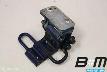 Portierscharnier links onder VW Passat Sedan 3BG 2003 beschikbaar voor biedingen
