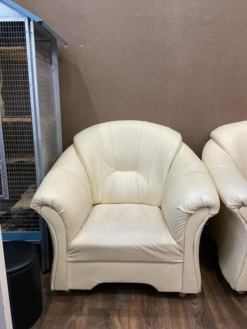 Set van 3 witte leren fauteuils  beschikbaar voor biedingen