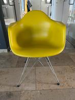 Eames Vitra DAR stoel kleur mosterd, Ophalen
