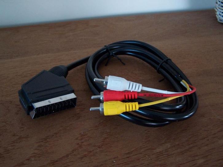 Kabels, Computers en Software, Pc- en Netwerkkabels, Zo goed als nieuw, Ophalen of Verzenden