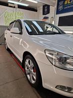 Skoda Octavia, Auto's, Skoda, Euro 5, Zwart, 4 cilinders, Leder en Stof