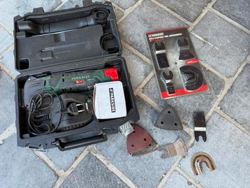 Multitool met accesoires beschikbaar voor biedingen