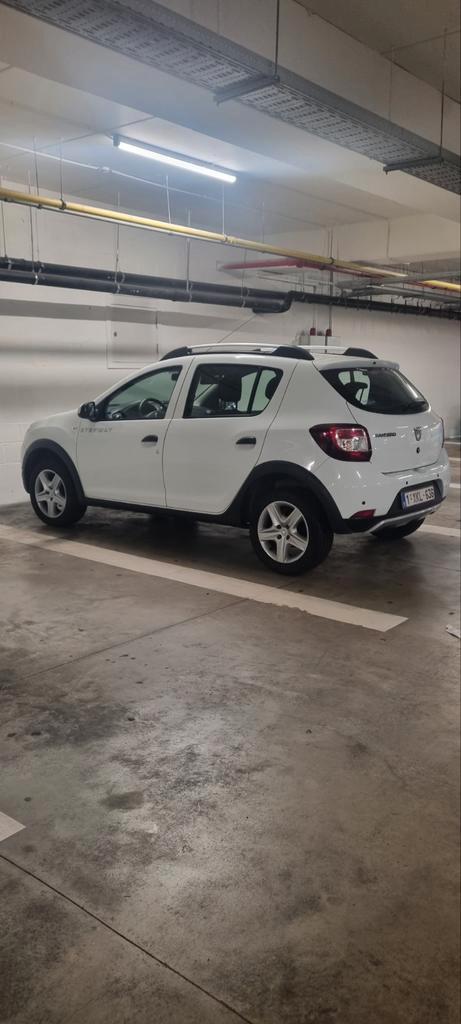 Dacia sandero Stepway 0.9 benzine, Auto's, Dacia, Particulier, Sandero, ABS, Airbags, Airconditioning, Alarm, Bluetooth, Centrale vergrendeling