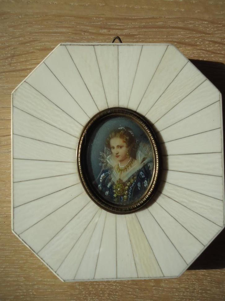 antieke miniatuur, portret Italiaanse hofdame nr Renaissance, Antiek en Kunst, Kunst | Schilderijen | Klassiek, Ophalen of Verzenden