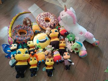 Knuffels bijen fruit, groenten, donut, Stitch, m&m,.. 