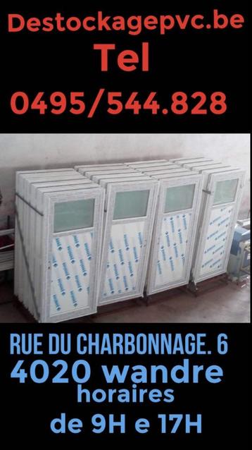 Porte en pvc blanc poignée compris   beschikbaar voor biedingen