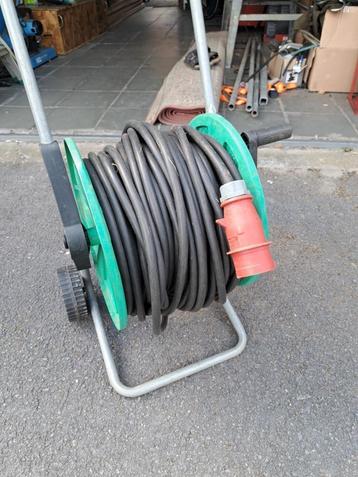 3 fazen kabel beschikbaar voor biedingen