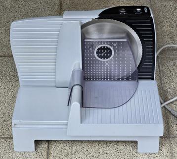 Snijmachine DOMO beschikbaar voor biedingen