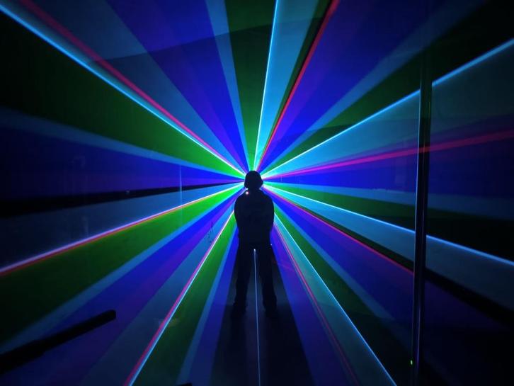 Niuewe First Class 16W Fullcolor Laser, Muziek en Instrumenten, Licht en Laser, Nieuw, Licht, Geluidgestuurd, Kleur, Stroboscoopeffect