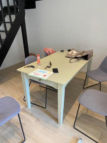 Gratis Eettafel, Tv-meubel, Vuilbakken en Tuintafel, Enlèvement, Utilisé, Cinq personnes ou plus, Rectangulaire