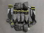 5 paar skikousen maat 31-34 en skihandschoenen 12jr, Motoren, Ophalen