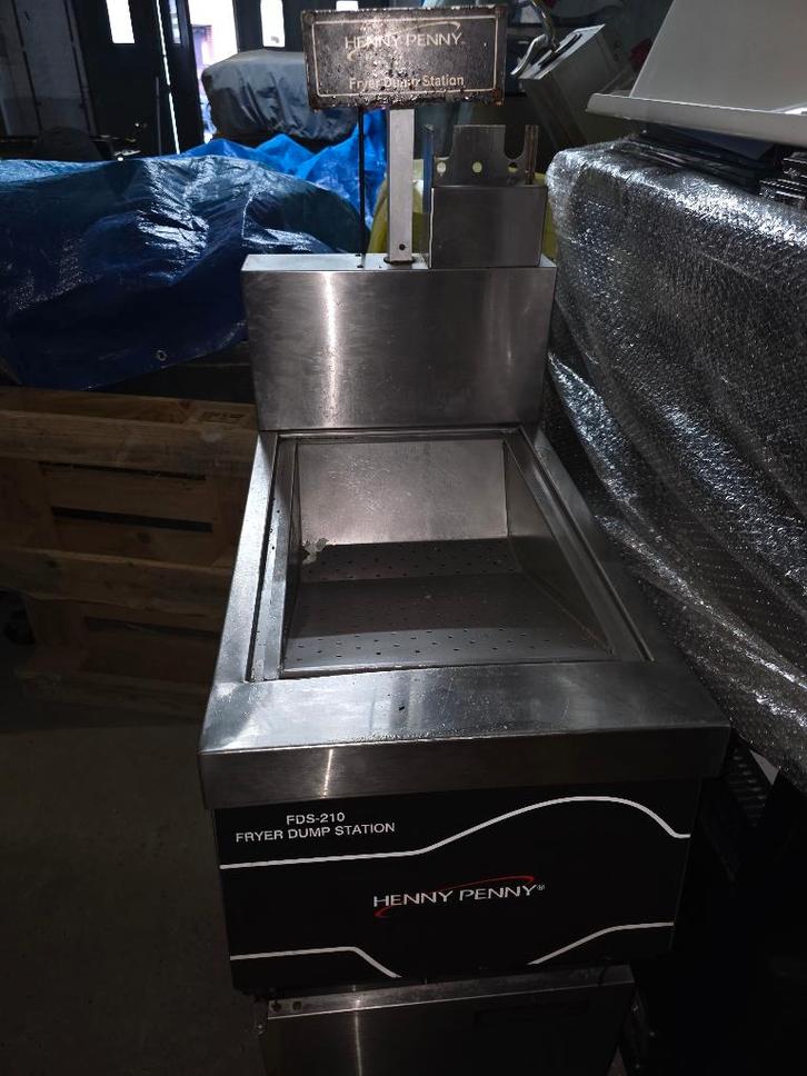 À VENDRE – CHAUFFE-FRITES / FRYER DUMP STATION, Articles professionnels, Horeca | Équipement de cuisine, Cuisinière, Friteuse et Grils