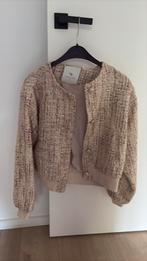 Gloednieuw jasje ‘nukus’, Kleding | Dames, Jasjes, Kostuums en Pakken, Maat 38/40 (M), Beige, Nieuw, Ophalen of Verzenden