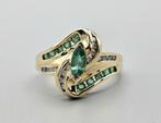 Gouden Vintage ring edelsteen smaragd en diamant. 2024/212., Groen, Goud, Met edelsteen, 17 tot 18