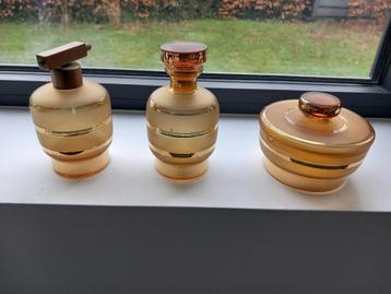Flacons de parfum Art Déco et coffret à bijoux en verre dépo