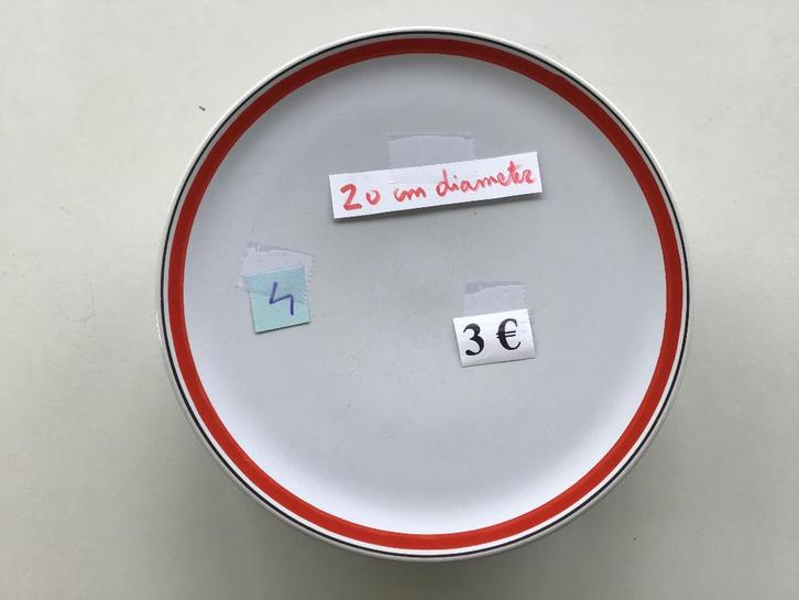 diverse sets van platte & diepe borden aan 1 euro, Huis en Inrichting, Keuken | Servies, Zo goed als nieuw, Bord(en), Ophalen of Verzenden