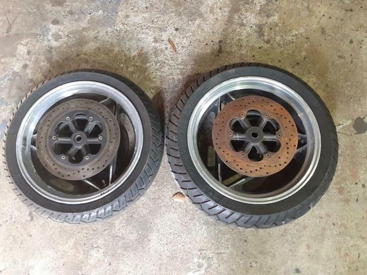 Wielen velgen remschijven banden 16 inch Paso Sport 750 906, Motoren, Onderdelen | Ducati, Gebruikt, Ophalen of Verzenden