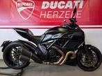 Diavel 1200 Dark, Motos, Motos | Ducati, Permis Moto A, Entreprise, Plus de 35 kW, 2 cylindres