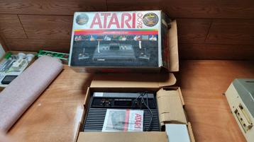 Atari 2600 met spelletjes beschikbaar voor biedingen