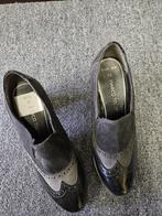 MOCASSINS EN DAIM NOIR - TAILLE 36, Enlèvement ou Envoi, Comme neuf, CYPRES, Chaussures basses