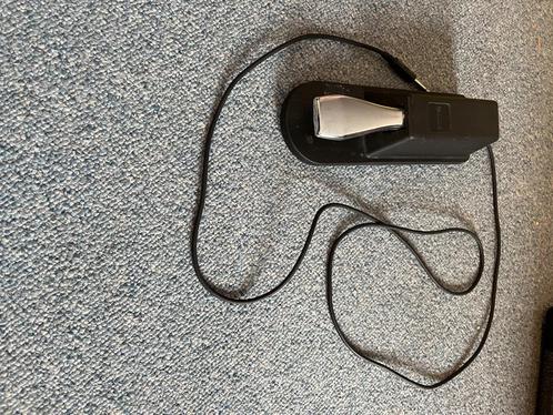 TE KOOP: Yamaha sustain pedal FC4 (voor keyboard/synth), Musique & Instruments, Effets, Comme neuf, Enlèvement
