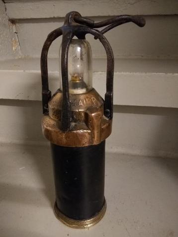 Véritable Lampe de mine fabrication belge beschikbaar voor biedingen