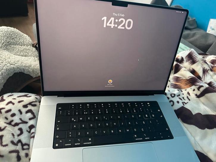 Macbook pro m1 max 2tb 2021, Informatique & Logiciels, Apple Macbooks, Comme neuf, MacBook, Enlèvement