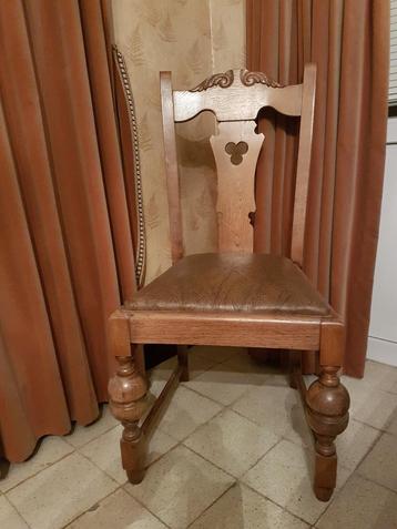 Eiken stoel: vintage beschikbaar voor biedingen