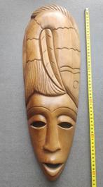 Afrikaans tribal masker, Ophalen