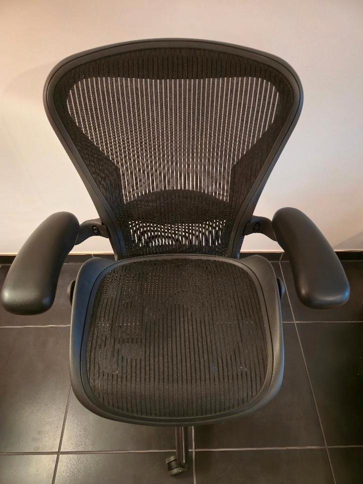 Herman miller Aeron (origineel - graphite editie), Maison & Meubles, Chaises de bureau, Comme neuf, Chaise de bureau, Noir, Ergonomique