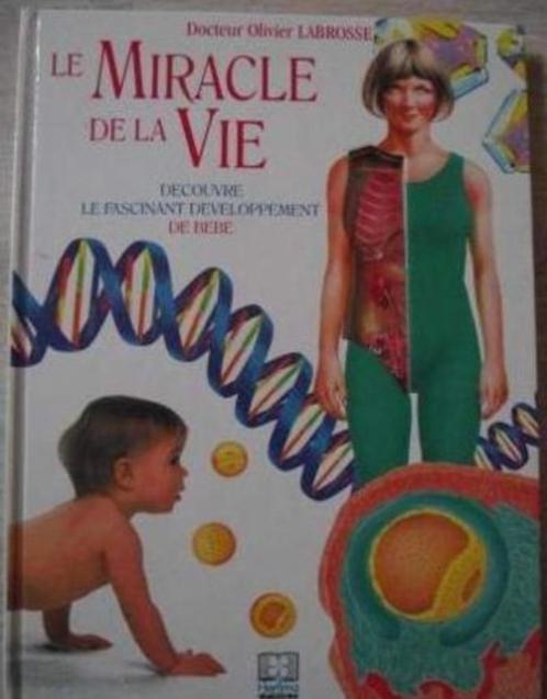 "The Miracle of Life Ontdek de fascinerende ontwikkeling..., Boeken, Kinderboeken | Jeugd | 10 tot 12 jaar, Gelezen, Non-fictie