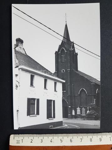 Zwart-wit foto Bambrugge ( Erpe - Mere ) Martinus Kerk beschikbaar voor biedingen