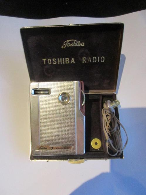 TOSHIBA 7TP30. Miniatuur/zak transistor radio. Japan. 1960., Antiek en Kunst, Antiek | Tv's en Audio, Ophalen of Verzenden