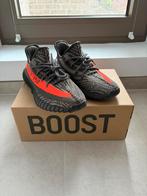 Yeezy 350 V2 Carbon Beluga maat 43, Kleding | Heren, Schoenen, Nieuw, Ophalen of Verzenden, Sneakers, Adidas Yeezy